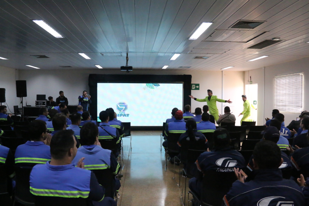 Palestrante em evento corporativo