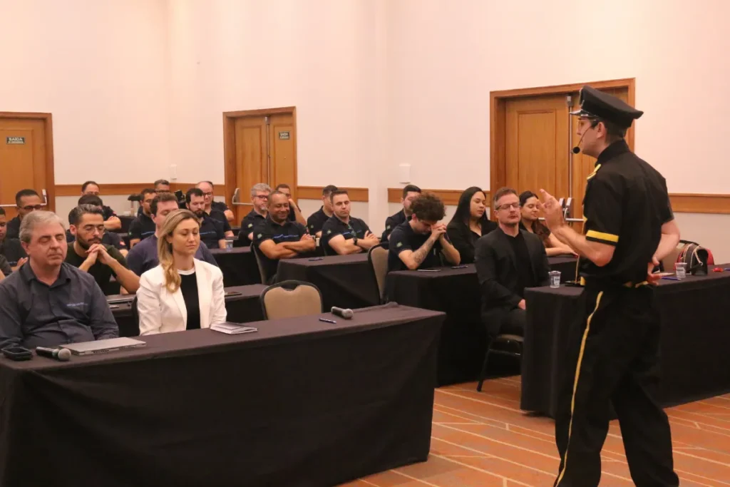 Palestrante em evento corporativo