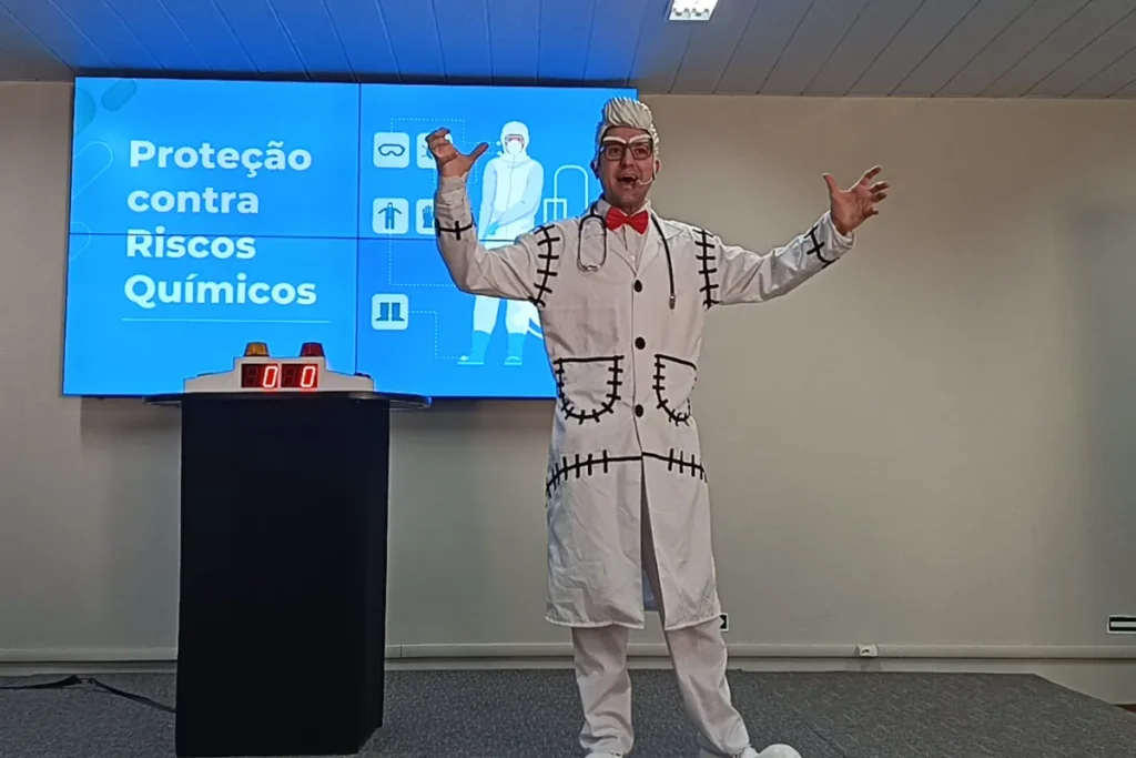 Palestrante em evento corporativo