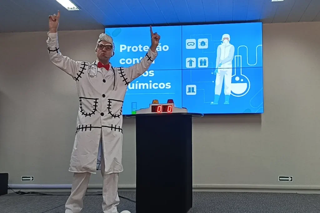 Palestrante em evento corporativo