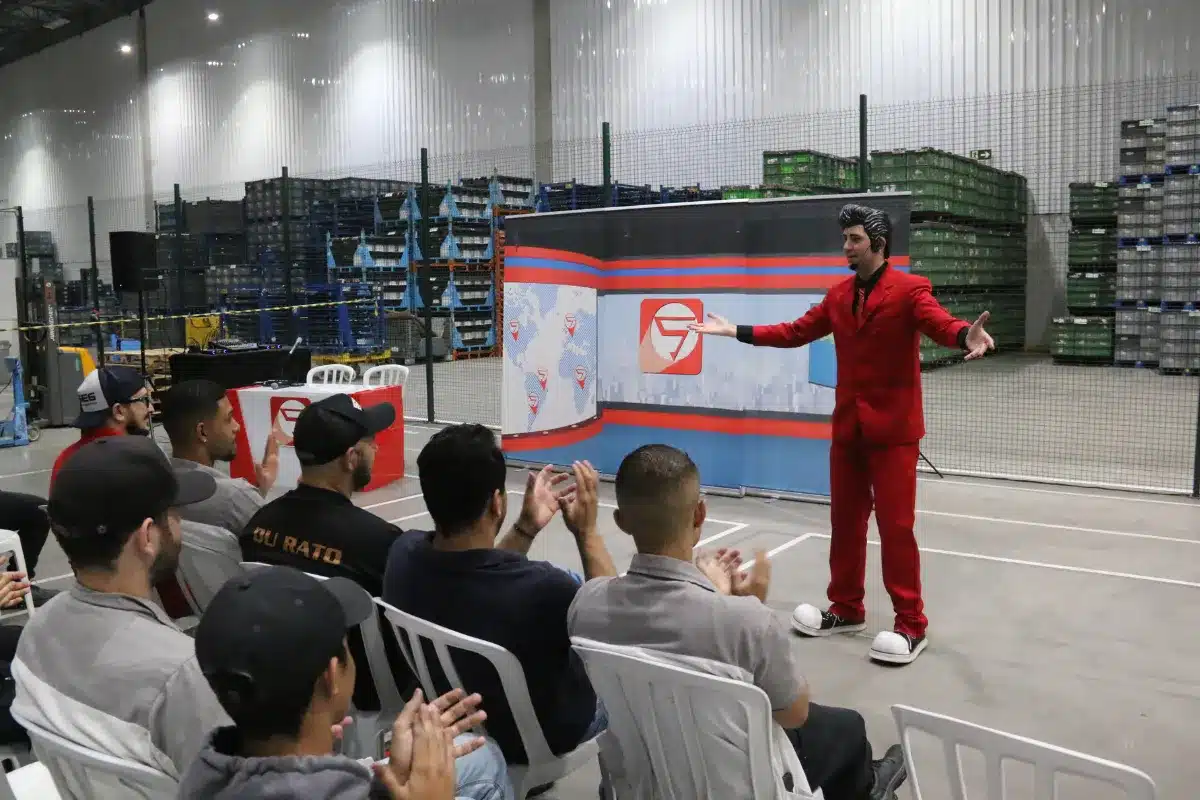 Palestrante em evento corporativo