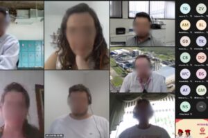 Captura de tela de uma reunião virtual com várias pessoas participando e imagens desfocadas para proteger a identidade